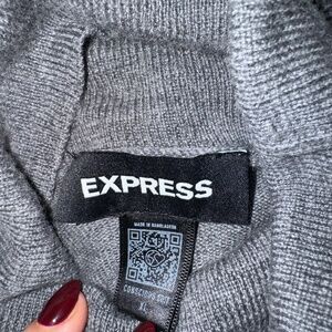 Men express sweater